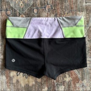 Lululemon Patchwork Color Block Shorts Size 4 Yoga Running Multicolor